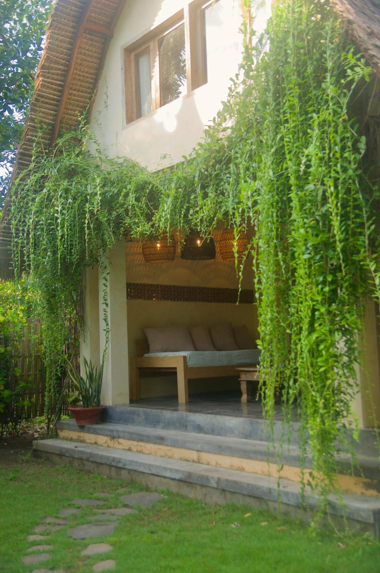 Owa Lodge Areguling Kuta  Oda fotoğraf